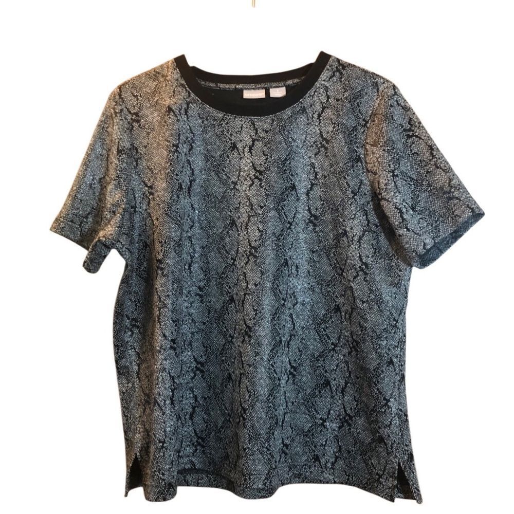Chico's Black and Gray Boxy Snakeskin Tee